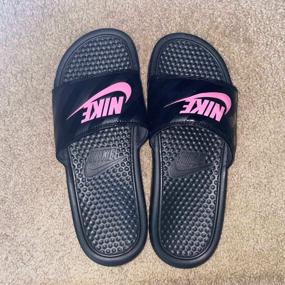 Nike Black and Pink Women’s Slides Size 9
